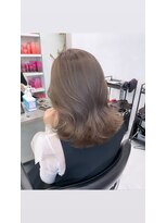 アディション 新宿(ADITION)&nbsp;大人かわいいミルクティーカラーハイライトレイヤーカット[新宿]