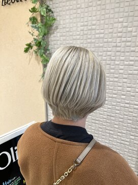 オリーブスバイネオリーブ(Olive's by neolive) ホワイトカラー〈Olive’s by neolive〉