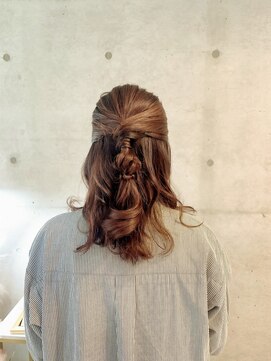 ボニー(Bonnie) ハーフアップ