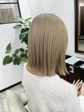 ベルヘアーデザイン 堺東(Belle hair Design) ミルクティーブロンド/ミルクティーベージュ
