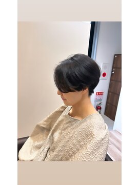 エモア(emore) ハンサムショート