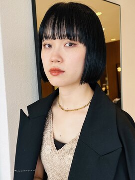 ヤイエ 青山店(yiye) ボブ/姫カット/ レイヤー/ブルーブラック