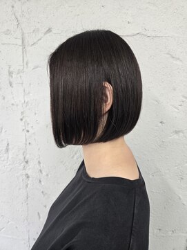 オウンバイジゼル(own by GiseL) 軽さのあるワンレンボブ