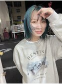 インナーカラー艶髪ネイビーグレーアッシュ大人美人