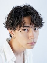 バイフィフス 原宿/表参道(by fifth)&nbsp;センターパートウルフカットツイストスパイラルパーマゆるめ黒髪