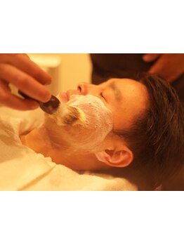 “身だしなみ”を整えて第一印象UP！ひげ・眉のお手入れはプロにお任せ！レディースシェービングも◎