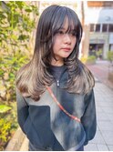 アッシュグレージュ×レイヤー
