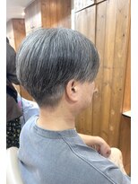 エクリボンヌ(equri bonne)&nbsp;サイドに流す、毛流れカット