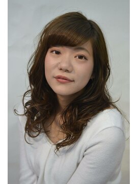 ケンズヘアーテスタ(KEN’s HAIR testa) ゆるふわカーリーロング