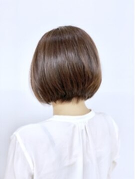 クオリス 上福岡店(QUALIS) 大人かわいい/小顔/ひし型/ショートボブ/30代40代50代/ミニボブ