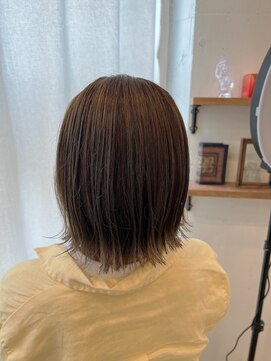 ペイジバイネオリーブ 吉祥寺店(Paige by Neolive) 細かいハイライトをたっぷりオリーブグレージュ切りっぱなしボブ
