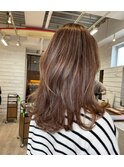 ベージュ ハイライト