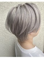 エイム ディクト ヘアー プロデュース(ame D.C.T HAIR PRODUCE)&nbsp;ショート×パールホワイト