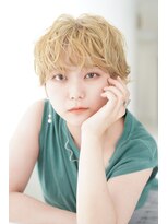 トッカ 茨木(tocca) ケアブリーチ×ハイトーンショート