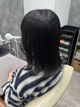 フォンド 津田沼(fond.) 黒髪/グレーベージュ/レイヤーロング/前髪パーマ/津田沼