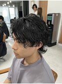センターパート縦落ちウルフスタイル
