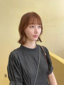 スニュウ(snuw) 【snuw mina】レイヤーカット/透明感カラー/伏見