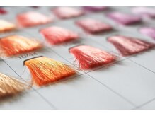 髪へのダメージを考慮した薬剤選定