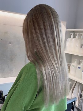 ソル オモテサンドウ 表参道 青山(SOL . OMOTESANDO) ミルクティーベージュダブルカラーグレージュカラーハイライト