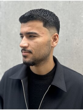 グラッシー(GLASSY) スキンフェード/ツイストピンパーマ/スパイキーベリーショート: