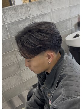 ダズ(Dazz) テーパーフェードニュアンスパーマ毛流れ