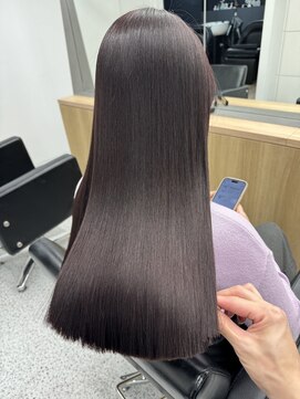 ペレ 栄 アネックス(PELE栄ANNEX) 韓国 くびれロング レイヤー ワンホンヘア 小顔前髪