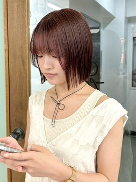 ヒビヲ(HIBIO) タッセルボブ切りっぱなしボブピンクベージュショートボブ韓国