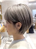 ハイトーンベージュ×丸みショート