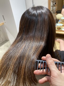 ユーリカ リチェルコ 四天王寺前夕陽ケ丘店 酸性ストレート/縮毛矯正