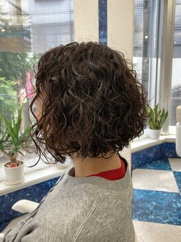 クセ毛・うねりを活かすカット技術で、朝のスタイリングも楽に♪扱いやすく、スタイリングも簡単★