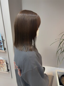 オーセンヘア(AUTHEN.HAIR) ブラウン×ナチュラルストレート