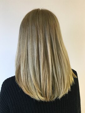 リス 恵比寿(Liss) 【Liss】『ブリーチ×ホワイトグレー』