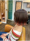 切りっぱなしボブ　オレンジカラー　インナーカラー