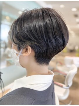 レンジシキチジョウジ (RENJISHI KICHIJOJI) インナーカラー刈り上げハンサムショート【RENJISHI 松岡】