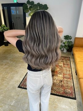 メリー オオサカ(Merly Osaka) コントラスト効かせた3Dバレイヤージュ_dark ash_