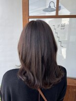 ニキ ヘアー ネイル 子安店(niki hair, nail) ベージュカラーx外はねミディアム