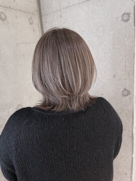 リビンバイアフロート(Livin by afloat) レイヤーロブ　アッシュベージュ　おおたかの森