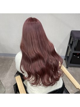 オグジュアリー 表参道(aux.) 垢抜けピンクはこれで決まり♪