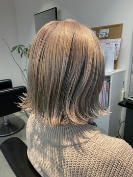 ヘアサロンレイディ(hair salon LADY[leidi]) 切りっぱなしボブ×ホワイトベージュ