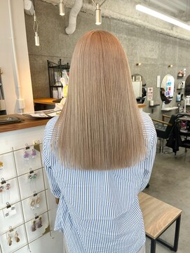 メルシー 福岡天神店(Merci) ホワイトベージュカラー