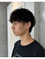 ツイストスパイラル　ショート　襟足あり　ツーブロック