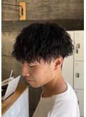 刈り上げツーブロックツイストスパイラルパーマメンズマッシュ