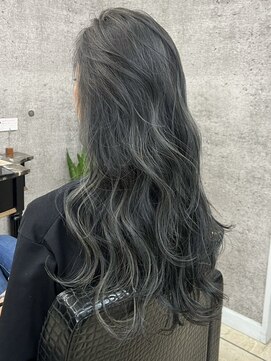ラフヘアデザイン(Raf hair design) バレイヤージュコントラストハイライトインナーカラーボブ