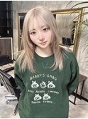 ベージュカラー