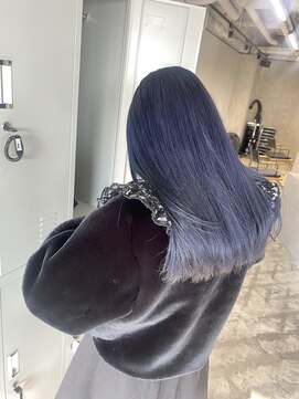 フラネ(Flaner) ネイビーカラー　ブリーチカラー　篠原恵里奈