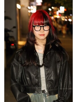 シーズ 栄(sea's) レイヤーとレッドとブラックのルーツカラー