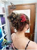 【ヘアセット】華やかルーズアップアレンジ フラワーアクセ付き