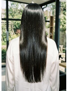 五感鷹匠 髪の診療所 ストレートロングヘア ストレートパーマ