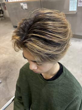 ルーム プロデュースドバイ アミカ(Room produced by Amica) シャドウルーツ/ハイライト