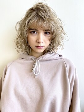 ガレージ バイ グリーン 原宿 表参道(Garage by green) 【loki】ハイトーンボブ